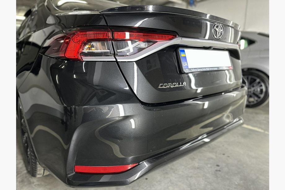 Toyota Corolla 2019– LIP spojler (Sunplex, črn) (117,9 cm * 5,5 cm) Image