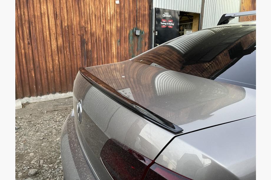 Volkswagen Passat B7 2012–2015 Lip spojler (Sunplex, črn, za EU) (115,8 cm x 6,3 cm) Image