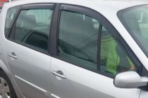 Renault Scenic/Grand 2003–2009 Deflektorji oken (4 kosi, HIC) fotografija 9