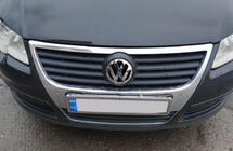 Volkswagen Passat B6 2006–2012 Sprednji emblem V1 3C0853601C fotografija 1