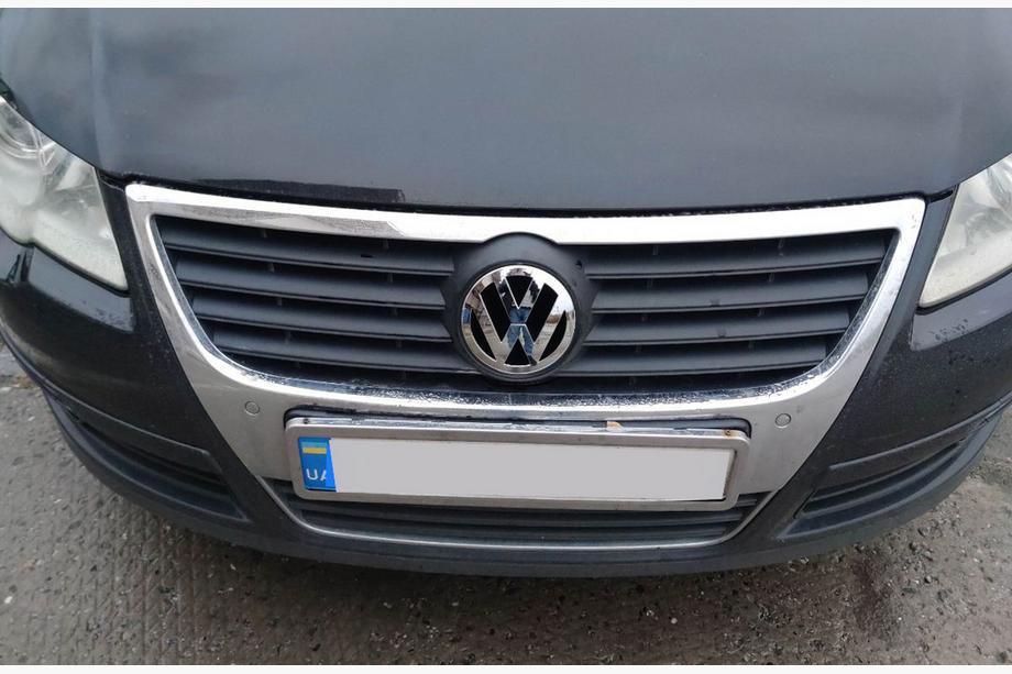 Volkswagen Passat B6 2006–2012 Sprednji emblem V1 3C0853601C Image