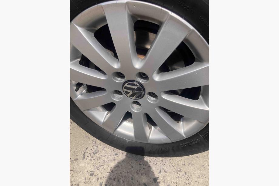 Volkswagen Sredinski pokrovčki platišč 65/57 mm 3b7601171 (4 kos) Fotografija 4
