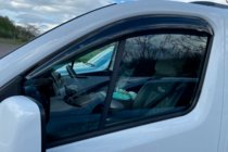 Nissan NV300/Primastar 2016– Vetrni deflektorji za okna (2 kosa, HIC) fotografija 8