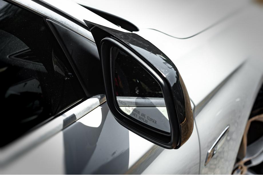 BMW serija 5 F10/F11 2010–2016 Pokrovi ogledal 2010-2013 M-Look (2 kos) Fotografija 7