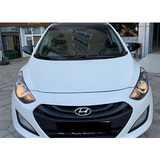 Pokrovi ogledal brez izreza za smernik BMW-style (2 kos) Hyundai Accent 2011–2017 fotografija 1