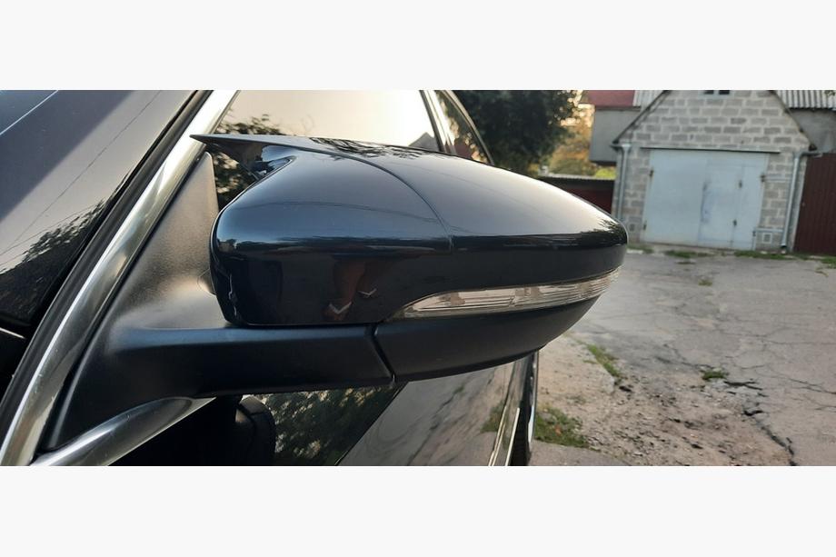 Volkswagen Jetta 2011–2018 Pokrovi ogledal RLine-Look (2 kos, za EU) Fotografija 1