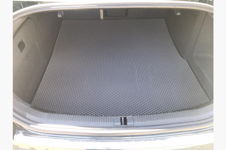 Audi A6 C6 2004–2011 Podloga prtljažnika Sedan (EVA, črna) Image