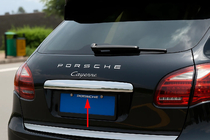Porsche Cayenne 2010–2017 Libao okrasna letvica nad registrsko tablico (nerjavno jeklo) fotografija 1