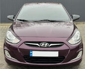 Hyundai Accent 2011–2017 Pokrovi ogledal z izrezom za smernik BMW-style (2 kos) fotografija 5