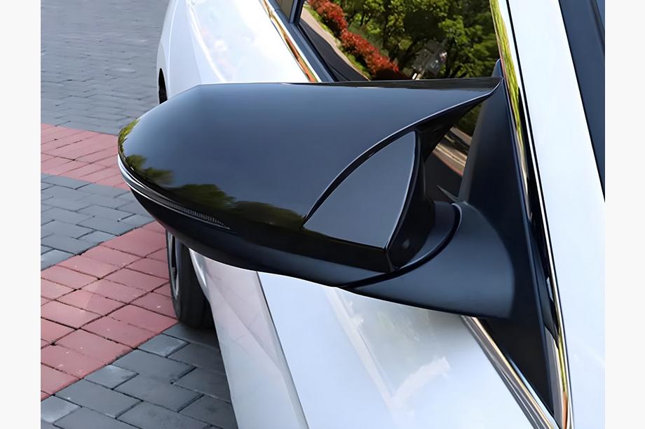 Hyundai Elantra (MD/UD) 2011–2015 Pokrovi ogledal z izrezom za smernik BMW-style (2 kos) Image