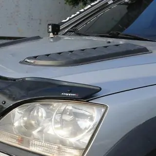 Univerzalni deflektor pokrova motorja Eurocap (2 kosa, ABS) fotografija 4