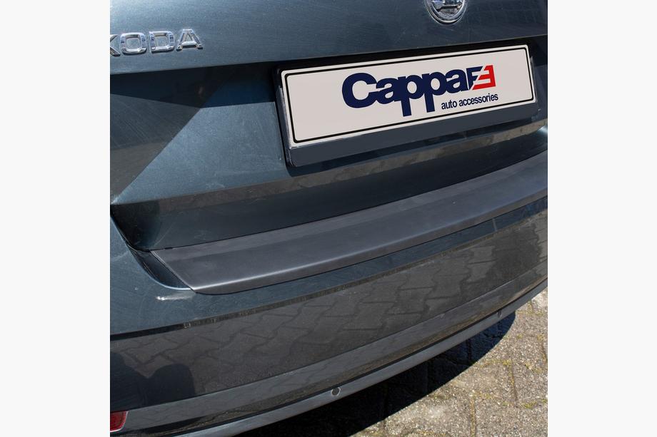 Skoda Octavia III A7 2013–2019 Difuzor zadnjega odbijača EuroCap (SD, ABS) Fotografija 3