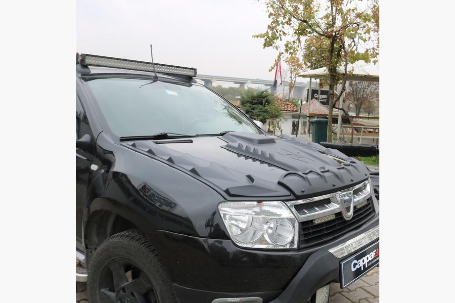 Dacia Duster 2008–2018 Obloga pokrova motorja (ABS) Fotografija 2
