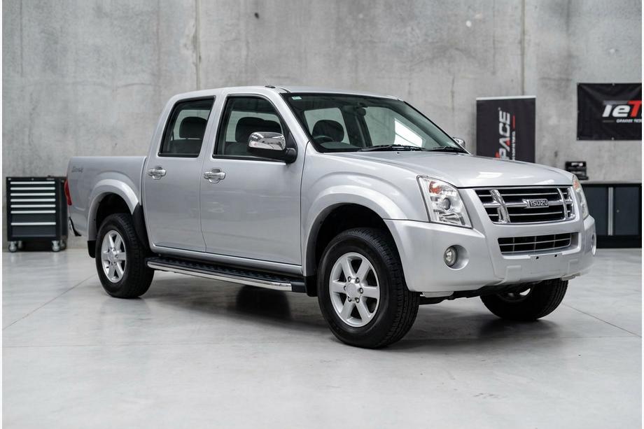 Isuzu D-Max 2002–2011 BlackLine stranske stopnice (2007-2012, 2 kos, aluminij) Image