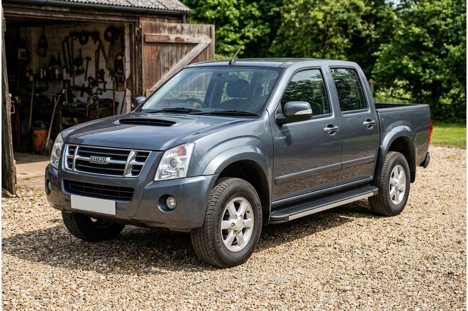 Isuzu D-Max 2002–2011 Stranske stopnice Maya V1 (2007-2012, 2 kosa, aluminij) Image