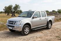 Isuzu D-Max 2002–2011 Bosphore Grey stranske stopnice (2007-2012, 2 kos, aluminij) fotografija 1