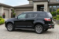 Chevrolet Trailblazer 2012–2019 Bočne stopnice Bosphorus Black (2 kos, aluminij) fotografija 1