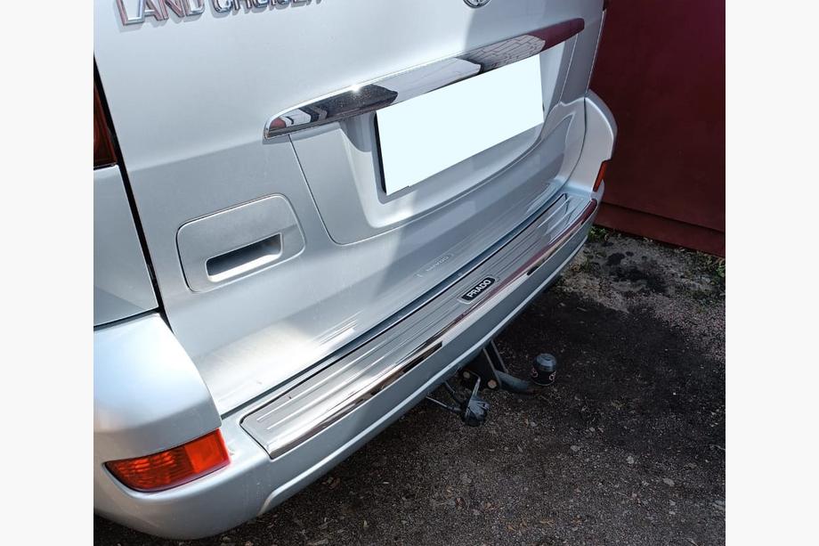 Toyota Land Cruiser Prado 120 2002–2009 Kromirana obloga zadnjega odbijača Image