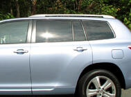 Toyota Highlander 2008–2013 Sivi OEM strešni vzdolžni nosilci (aluminij) fotografija 1