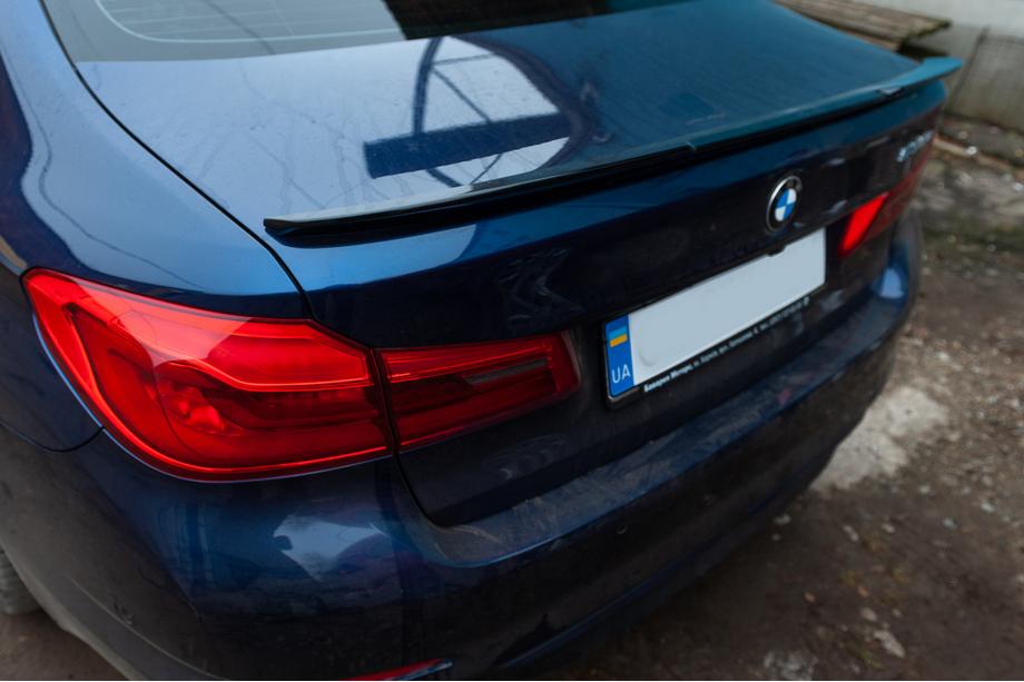 BMW serija 5 G30/G31 2017–2023 Spojler M-Performance V1 (1234 Upgrade, črn) Image