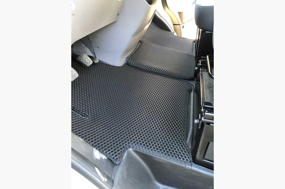 Hyundai H350 2014– EVA avtomobilske preproge (črne) Image
