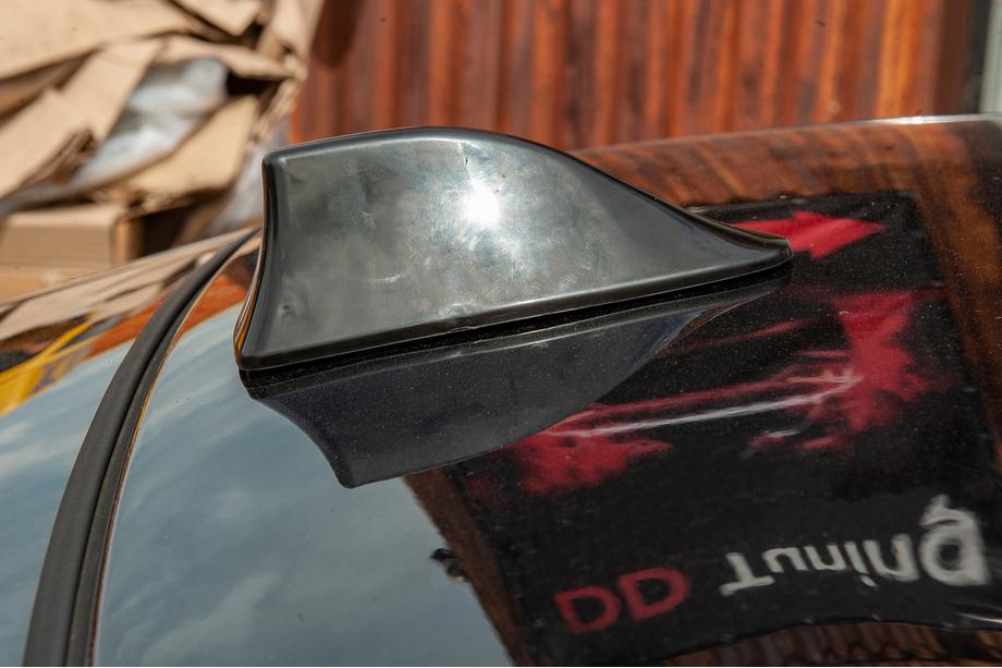 Shark fin strešna antena (črna, ABS) Fotografija 15