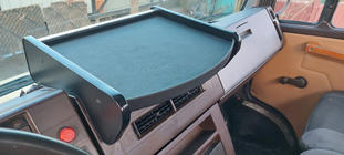 Mercedes T2 (507-814) 1967–1996 Polica za armaturno ploščo (tip 3) fotografija 1