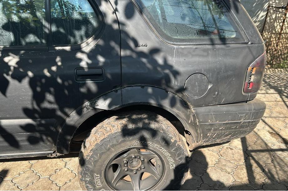 Univerzalni razširitveni dodatki blatniških lokov UNIV-034 (4 kosi, ABS plastika, črni) Fotografija 4
