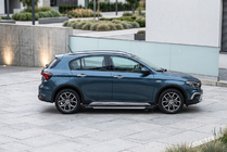 Fiat Tipo Cross 2021– Stranske stopnice RedLine (2 kos, aluminij) fotografija 1