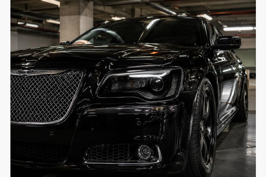 Chrysler C300 2011–2023 Sprednji žarometi Black Edition (2 kosa) Image