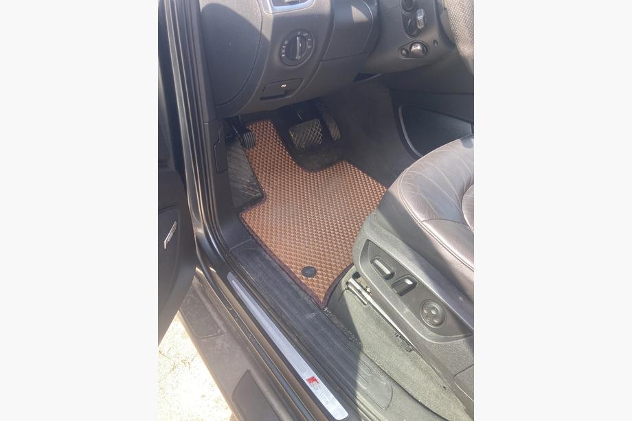 Audi Q7 2005–2015 EVA avtomobilske preproge (opečnati vzorec) 2 vrsti (5 preprog) Image