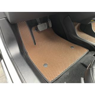 EVA avtomobilski tepihi (2012-2021, opečnati) Tesla Model S 2012– fotografija 2