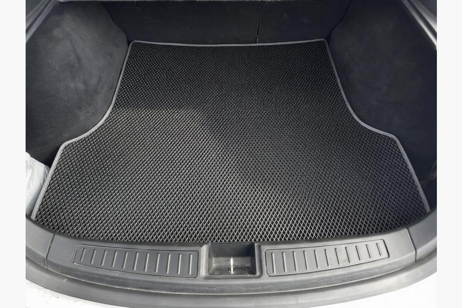 Tesla Model S 2012– Zadnja EVA preproga za prtljažnik (2012-2021, črna) Image