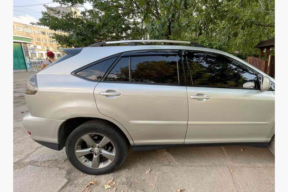 Lexus RX 2003–2009 Kromirane turške strešne sani Plastične pritrdilne noge Image