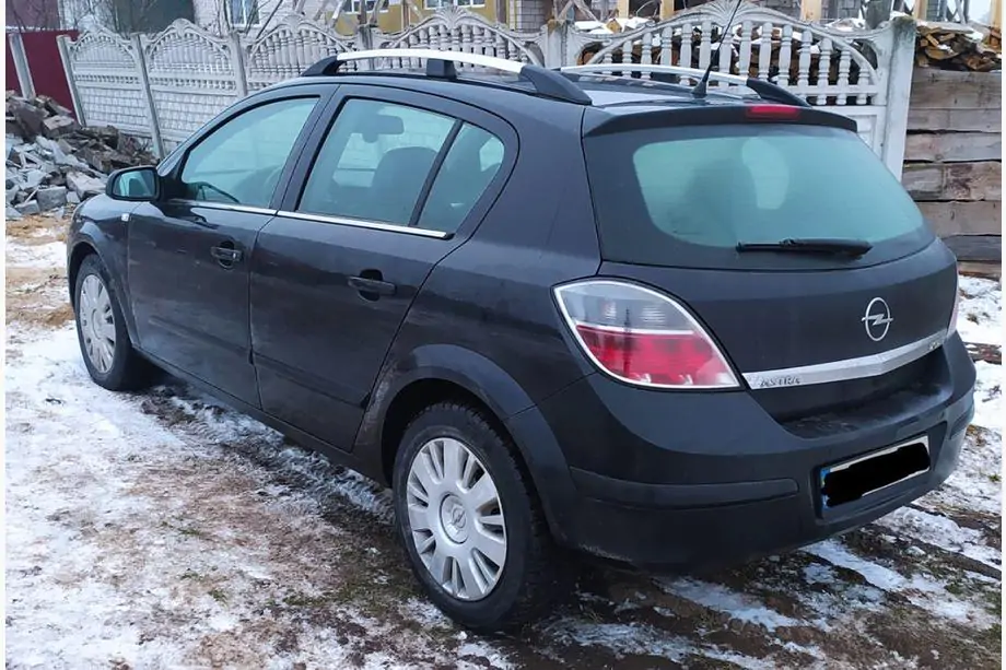 Opel Astra H 2004–2013 Aluminijaste strešne letve (HB, krom) Image