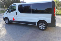 Renault Trafic 2001–2015 Originalna rabljena vratna letvica (L1) fotografija 1