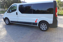 Renault Trafic 2001–2015 Originalna rabljena vratna letev (L4) fotografija 1