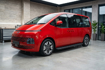 Hyundai Staria 2021– Stranske stopnice Maya V1 (2 kosa, aluminij) fotografija 1