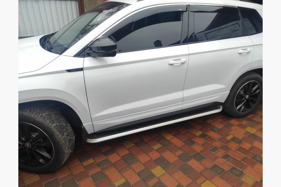 Skoda Karoq 2018– Stranske stopnice OEM V2 (2 kos, aluminij) Image