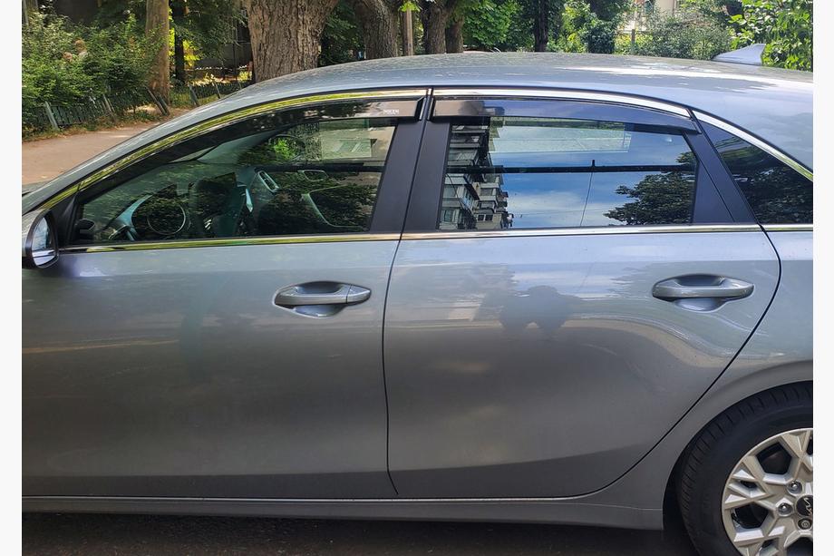 Kia Ceed 2018– Deflektorji oken s kromirano letvijo HB (4 kos, Niken) Image