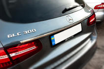 Mercedes GLC X253 2015–2022 Kromirana letvica nad registrsko tablico (nerjaveče jeklo) fotografija 3