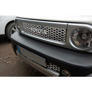 Kromirane letvice za masko (nerjavno jeklo) Toyota FJ Cruiser 2006–2022 fotografija 4