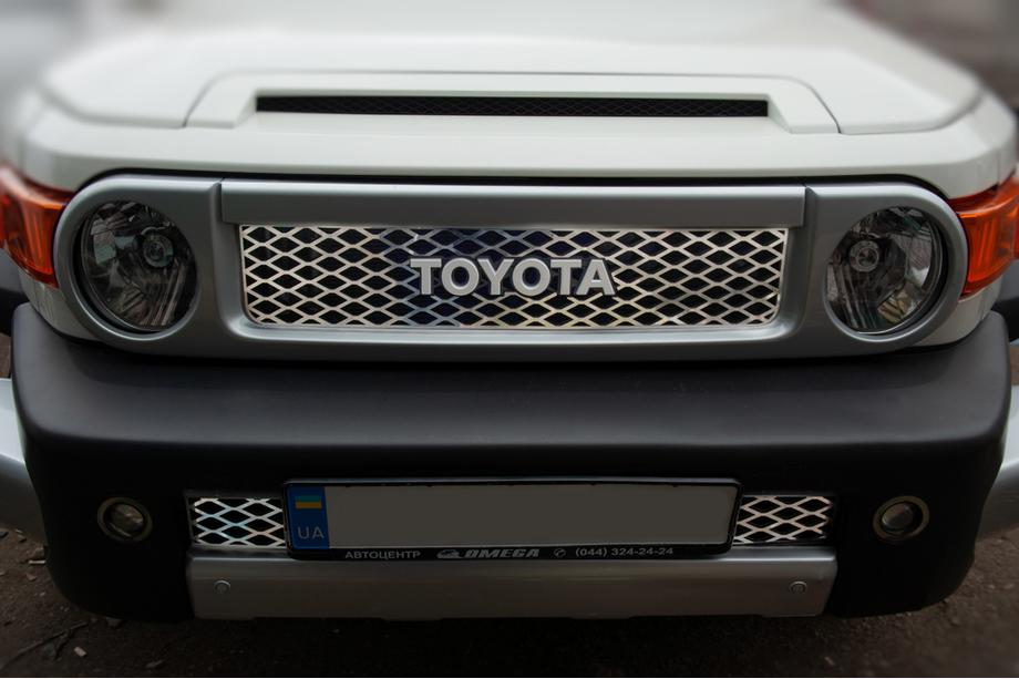 Toyota FJ Cruiser 2006–2022 Kromirane letvice za masko (nerjavno jeklo) Image