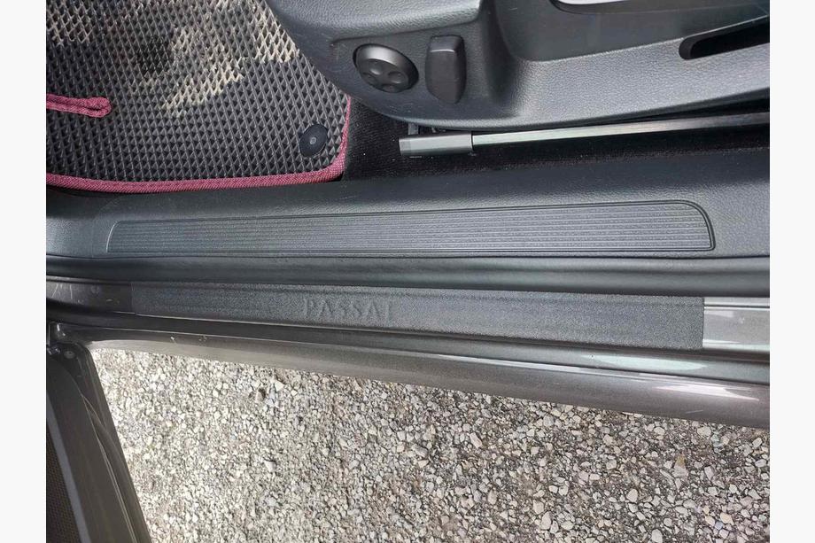 Volkswagen Passat CC 2008–2017 DDU zaščitne letve pragov (set 4 kos, plastika) Image